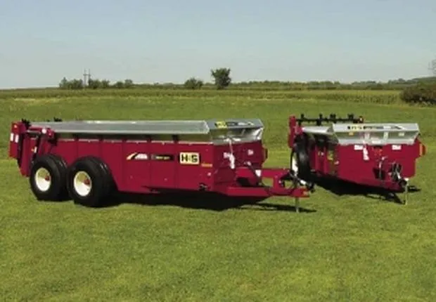 photo of feeder wagon